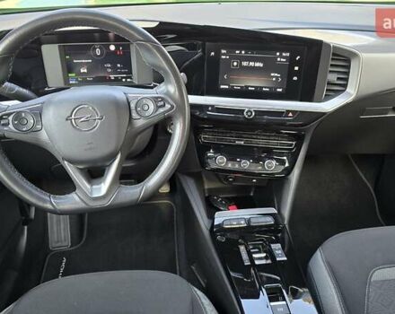 Зелений Опель Mokka-e, об'ємом двигуна 0 л та пробігом 28 тис. км за 14800 $, фото 10 на Automoto.ua