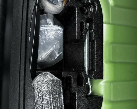 Зеленый Опель Mokka-e, объемом двигателя 0 л и пробегом 43 тыс. км за 17900 $, фото 34 на Automoto.ua