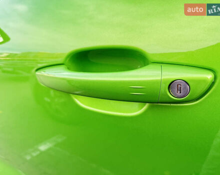 Зеленый Опель Mokka-e, объемом двигателя 0 л и пробегом 58 тыс. км за 17499 $, фото 12 на Automoto.ua
