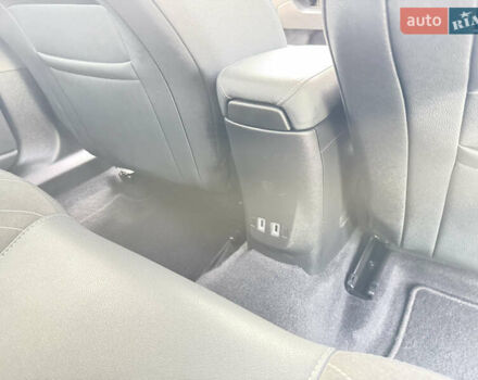 Зеленый Опель Mokka-e, объемом двигателя 0 л и пробегом 58 тыс. км за 17499 $, фото 35 на Automoto.ua