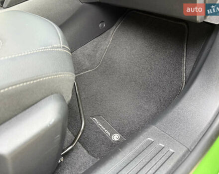 Зеленый Опель Mokka-e, объемом двигателя 0 л и пробегом 58 тыс. км за 17499 $, фото 42 на Automoto.ua