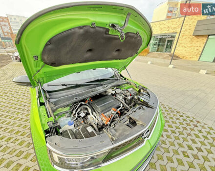 Зеленый Опель Mokka-e, объемом двигателя 0 л и пробегом 58 тыс. км за 17499 $, фото 55 на Automoto.ua