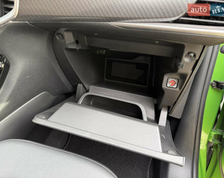 Зеленый Опель Mokka-e, объемом двигателя 0 л и пробегом 58 тыс. км за 17499 $, фото 45 на Automoto.ua