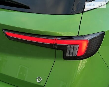 Зелений Опель Mokka-e, об'ємом двигуна 0 л та пробігом 8 тис. км за 31499 $, фото 25 на Automoto.ua