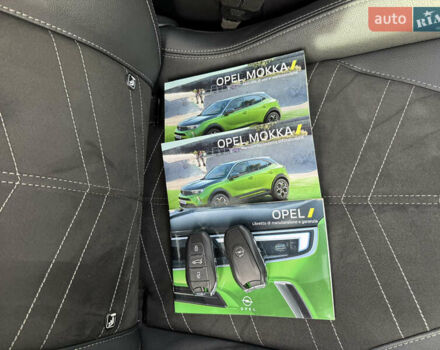 Зеленый Опель Mokka-e, объемом двигателя 0 л и пробегом 58 тыс. км за 17499 $, фото 46 на Automoto.ua
