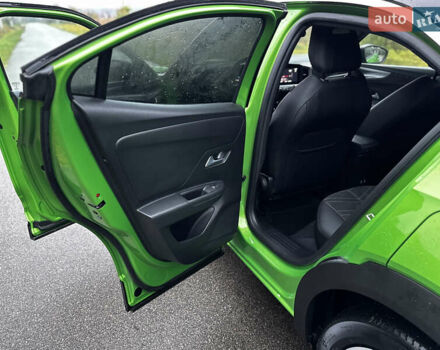 Зеленый Опель Mokka-e, объемом двигателя 0 л и пробегом 43 тыс. км за 17900 $, фото 25 на Automoto.ua