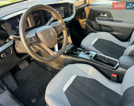 Зелений Опель Mokka-e, об'ємом двигуна 0 л та пробігом 17 тис. км за 19000 $, фото 11 на Automoto.ua