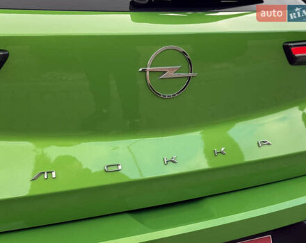 Зеленый Опель Mokka-e, объемом двигателя 0 л и пробегом 18 тыс. км за 16900 $, фото 35 на Automoto.ua