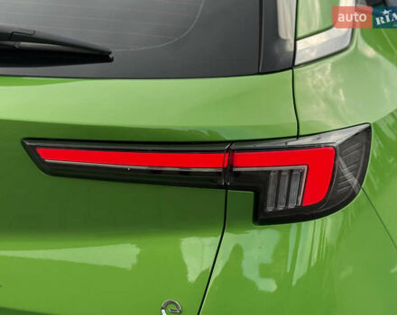 Зеленый Опель Mokka-e, объемом двигателя 0 л и пробегом 18 тыс. км за 16900 $, фото 34 на Automoto.ua