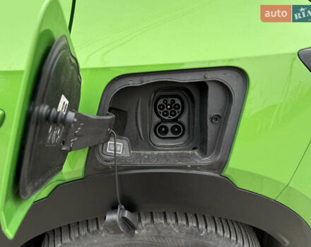 Зелений Опель Mokka-e, об'ємом двигуна 0 л та пробігом 60 тис. км за 16799 $, фото 33 на Automoto.ua