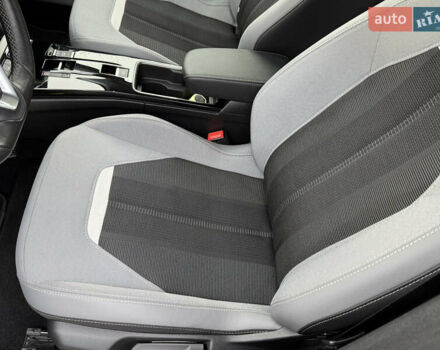 Зелений Опель Mokka-e, об'ємом двигуна 0 л та пробігом 60 тис. км за 16799 $, фото 57 на Automoto.ua