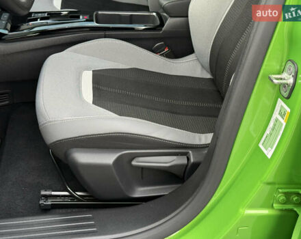 Зеленый Опель Mokka-e, объемом двигателя 0 л и пробегом 18 тыс. км за 16900 $, фото 29 на Automoto.ua