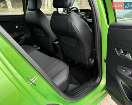 Зелений Опель Mokka-e, об'ємом двигуна 0 л та пробігом 60 тис. км за 16799 $, фото 49 на Automoto.ua