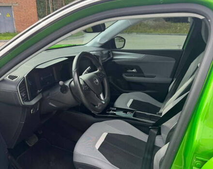 Зеленый Опель Mokka-e, объемом двигателя 0 л и пробегом 39 тыс. км за 16200 $, фото 5 на Automoto.ua