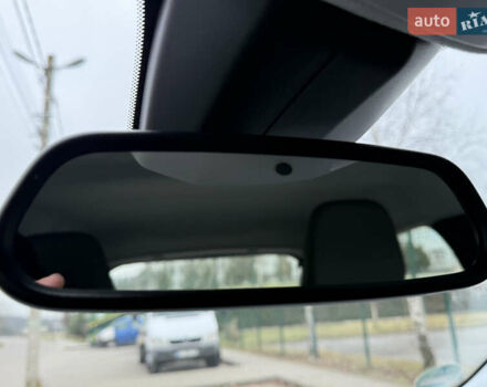 Зелений Опель Mokka-e, об'ємом двигуна 0 л та пробігом 60 тис. км за 16799 $, фото 90 на Automoto.ua