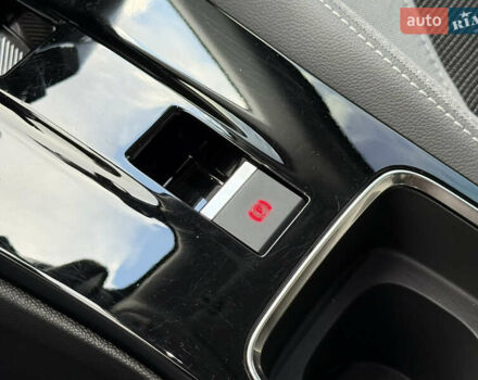 Зеленый Опель Mokka-e, объемом двигателя 0 л и пробегом 18 тыс. км за 16900 $, фото 23 на Automoto.ua