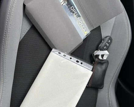 Зелений Опель Mokka-e, об'ємом двигуна 0 л та пробігом 60 тис. км за 16799 $, фото 71 на Automoto.ua