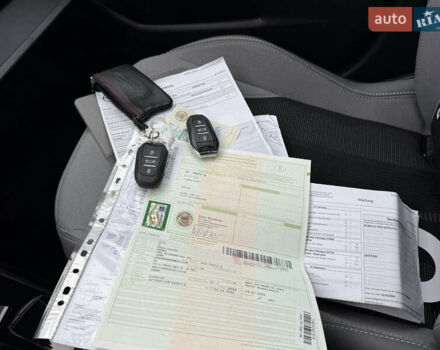 Зелений Опель Mokka-e, об'ємом двигуна 0 л та пробігом 60 тис. км за 16799 $, фото 60 на Automoto.ua