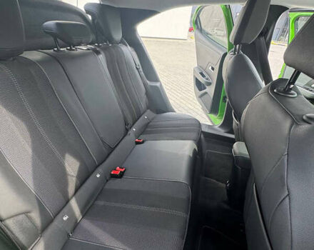 Зеленый Опель Mokka-e, объемом двигателя 0 л и пробегом 39 тыс. км за 16200 $, фото 7 на Automoto.ua