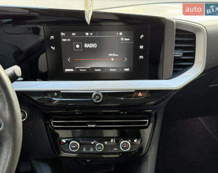 Зеленый Опель Mokka-e, объемом двигателя 0 л и пробегом 18 тыс. км за 16900 $, фото 9 на Automoto.ua