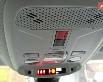 Зеленый Опель Mokka-e, объемом двигателя 0 л и пробегом 12 тыс. км за 17500 $, фото 26 на Automoto.ua