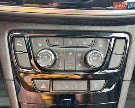 Красный Опель Mokka, объемом двигателя 1.36 л и пробегом 40 тыс. км за 14700 $, фото 25 на Automoto.ua