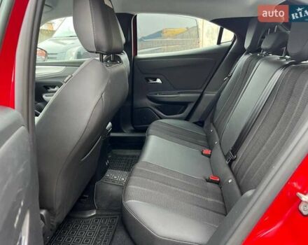 Червоний Опель Mokka, об'ємом двигуна 1.2 л та пробігом 15 тис. км за 18000 $, фото 15 на Automoto.ua