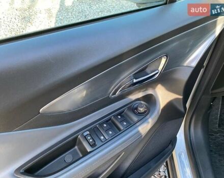 Серый Опель Mokka, объемом двигателя 1.36 л и пробегом 70 тыс. км за 13800 $, фото 13 на Automoto.ua