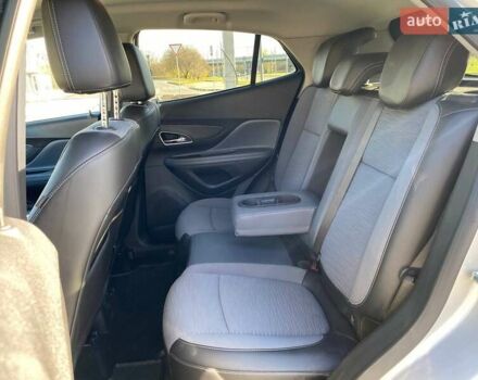 Серый Опель Mokka, объемом двигателя 1.36 л и пробегом 70 тыс. км за 13800 $, фото 12 на Automoto.ua