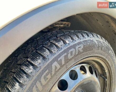 Серый Опель Mokka, объемом двигателя 1.36 л и пробегом 70 тыс. км за 13800 $, фото 24 на Automoto.ua