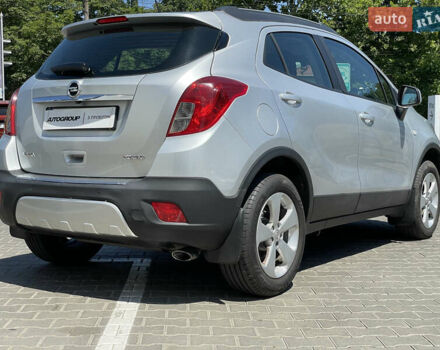Серый Опель Mokka, объемом двигателя 1.36 л и пробегом 139 тыс. км за 12300 $, фото 4 на Automoto.ua
