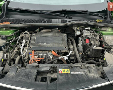 Зеленый Опель Mokka, объемом двигателя 0 л и пробегом 130 тыс. км за 15300 $, фото 26 на Automoto.ua