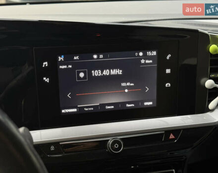 Зелений Опель Mokka, об'ємом двигуна 1.2 л та пробігом 82 тис. км за 18700 $, фото 17 на Automoto.ua