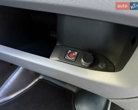 Белый Опель Vivaro-e, объемом двигателя 0 л и пробегом 50 тыс. км за 20878 $, фото 46 на Automoto.ua