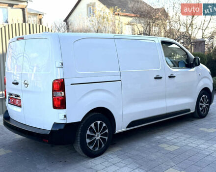Белый Опель Vivaro-e, объемом двигателя 0 л и пробегом 50 тыс. км за 20878 $, фото 8 на Automoto.ua