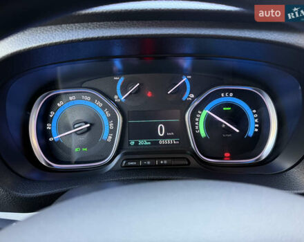 Белый Опель Vivaro-e, объемом двигателя 0 л и пробегом 50 тыс. км за 20878 $, фото 24 на Automoto.ua