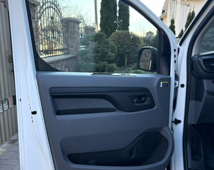 Белый Опель Vivaro-e, объемом двигателя 0 л и пробегом 50 тыс. км за 20878 $, фото 15 на Automoto.ua