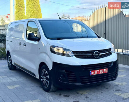 Белый Опель Vivaro-e, объемом двигателя 0 л и пробегом 50 тыс. км за 20878 $, фото 9 на Automoto.ua