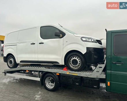 Белый Опель Vivaro-e, объемом двигателя 0 л и пробегом 44 тыс. км за 14500 $, фото 1 на Automoto.ua