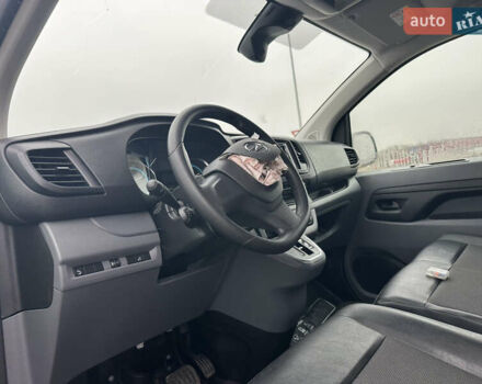 Белый Опель Vivaro-e, объемом двигателя 0 л и пробегом 44 тыс. км за 14500 $, фото 9 на Automoto.ua