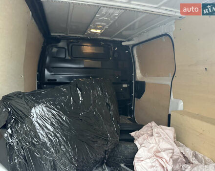 Белый Опель Vivaro-e, объемом двигателя 0 л и пробегом 44 тыс. км за 14500 $, фото 7 на Automoto.ua
