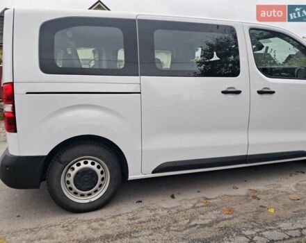 Білий Опель Vivaro-e, об'ємом двигуна 0 л та пробігом 7 тис. км за 22500 $, фото 3 на Automoto.ua