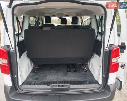 Білий Опель Vivaro-e, об'ємом двигуна 0 л та пробігом 7 тис. км за 22500 $, фото 33 на Automoto.ua