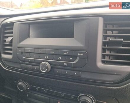 Білий Опель Vivaro-e, об'ємом двигуна 0 л та пробігом 7 тис. км за 22500 $, фото 23 на Automoto.ua