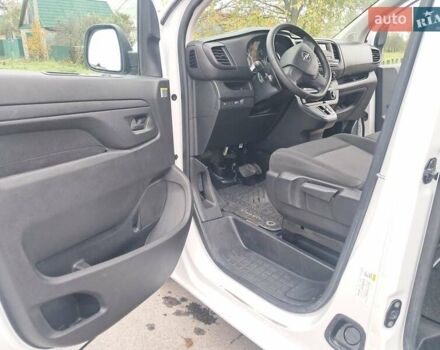 Білий Опель Vivaro-e, об'ємом двигуна 0 л та пробігом 7 тис. км за 22500 $, фото 35 на Automoto.ua