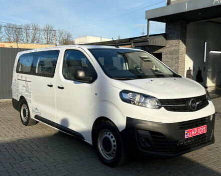 Белый Опель Vivaro-e, объемом двигателя 0 л и пробегом 31 тыс. км за 25900 $, фото 1 на Automoto.ua