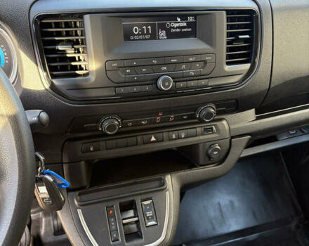 Белый Опель Vivaro-e, объемом двигателя 0 л и пробегом 31 тыс. км за 25900 $, фото 29 на Automoto.ua