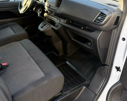 Белый Опель Vivaro-e, объемом двигателя 0 л и пробегом 31 тыс. км за 25900 $, фото 26 на Automoto.ua