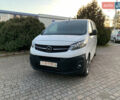 Белый Опель Vivaro-e, объемом двигателя 0 л и пробегом 27 тыс. км за 18700 $, фото 24 на Automoto.ua