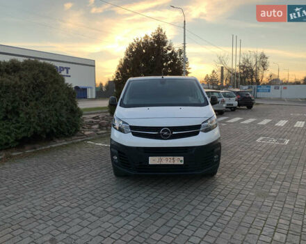 Белый Опель Vivaro-e, объемом двигателя 0 л и пробегом 27 тыс. км за 18700 $, фото 4 на Automoto.ua